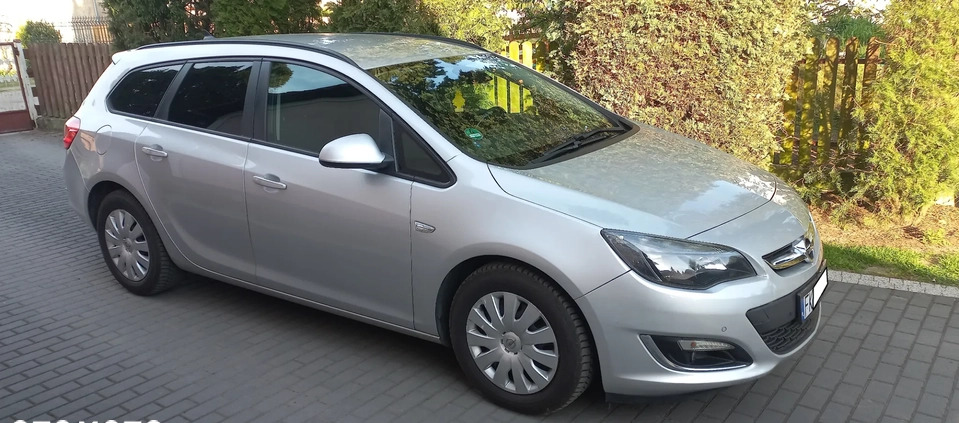 Opel Astra cena 20000 przebieg: 281000, rok produkcji 2013 z Gościno małe 106